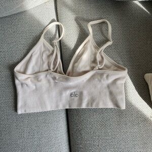 ALO Yoga Women's Soft Cream Sports Bra